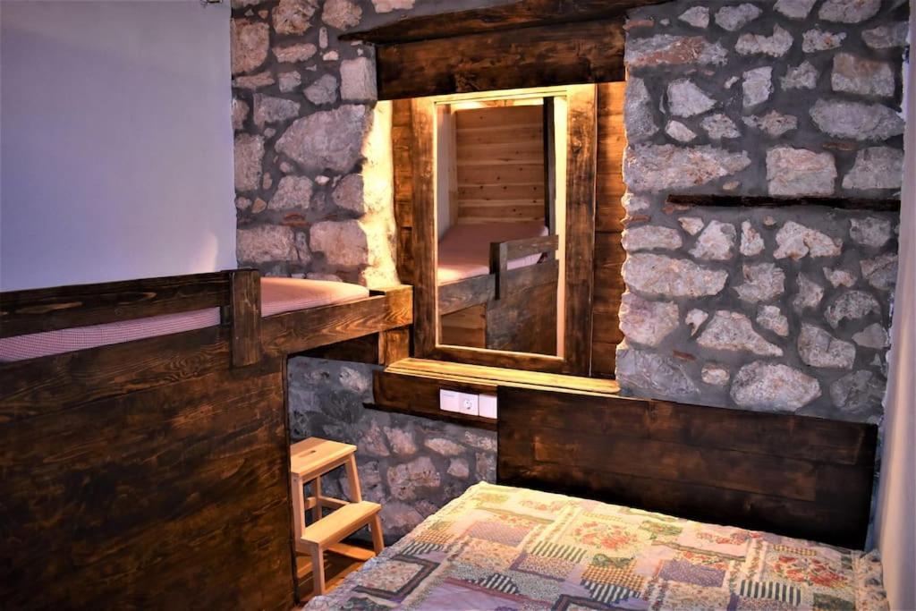 Μικρή Πέτρινη Μεζονέτα 2 Villa Lilaia Luaran gambar
