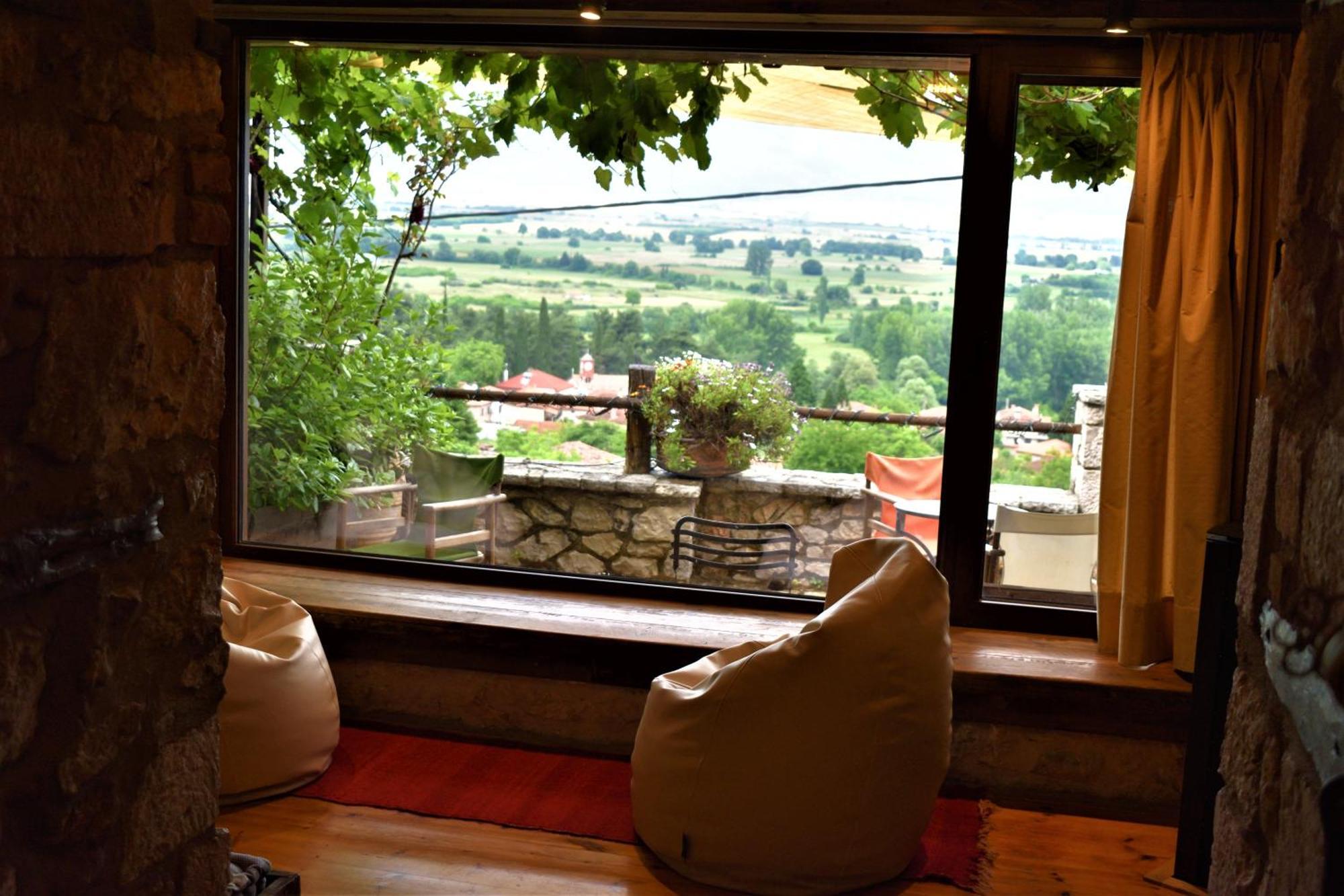Μικρή Πέτρινη Μεζονέτα 2 Villa Lilaia Luaran gambar